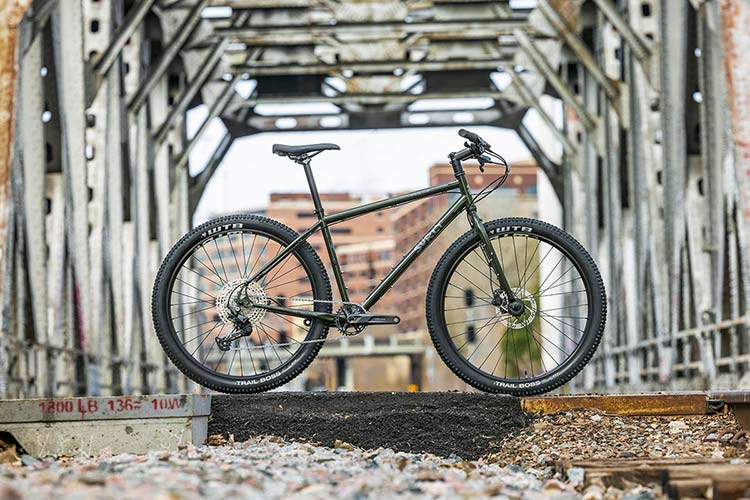 bridge-club - SURLY / BLUE LUGスタッフによるほぼ全モデル紹介