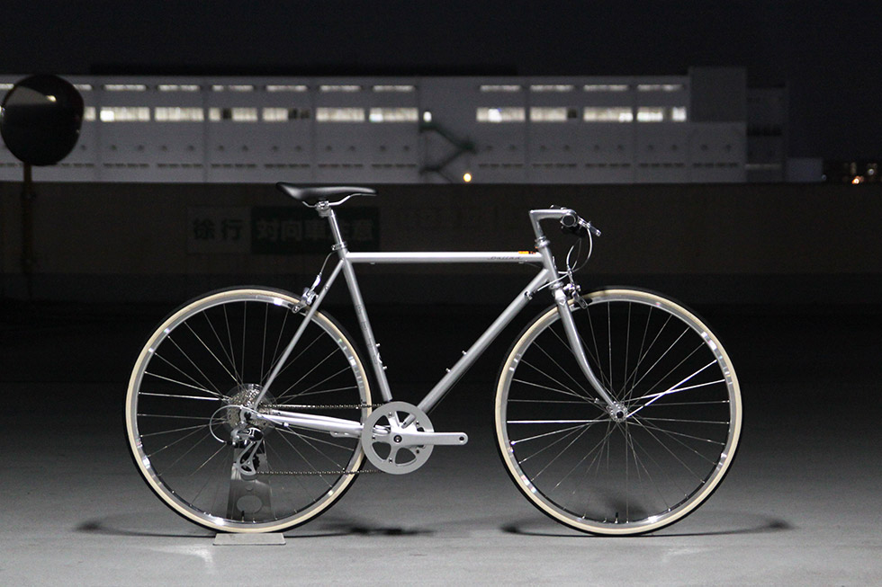 FUJI BALLAD 2026｜クラシカルで美しいクロモリバイク | TWOPEDAL
